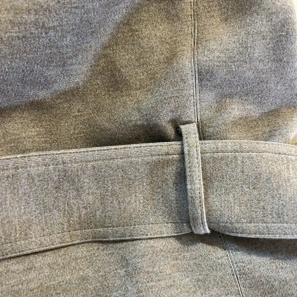 Uniqlo U Chester Beige Belted Stretch Jersey Duster Long Coat Size L Minimalist - Picture 9 of 16